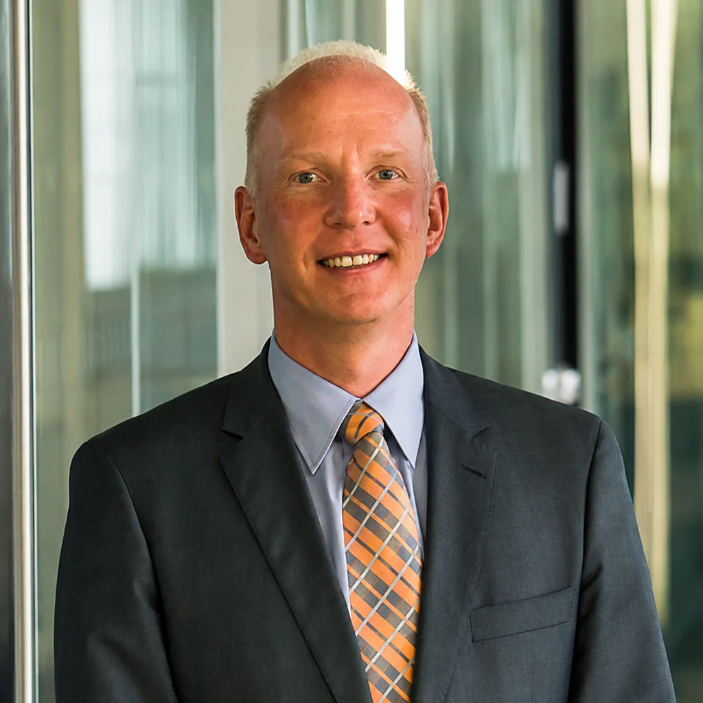 Prof. Dr.-Ing. Bernard Bäker